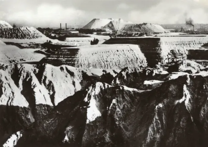 Framed Print : Mine dumps, Witwatersrand, Transvaal, South Africa Framed Print : Mine dumps, Witwatersrand, Transvaal, South Africa