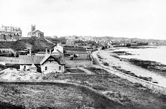 Framed Print : Dunbar from the Links early 1900's Framed Print : Dunbar from the Links early 1900's