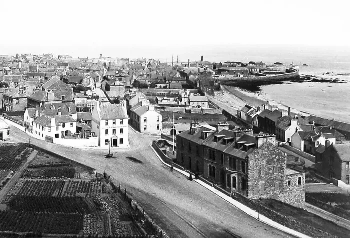 Framed Print : Dunbar Victorian period Framed Print : Dunbar Victorian period