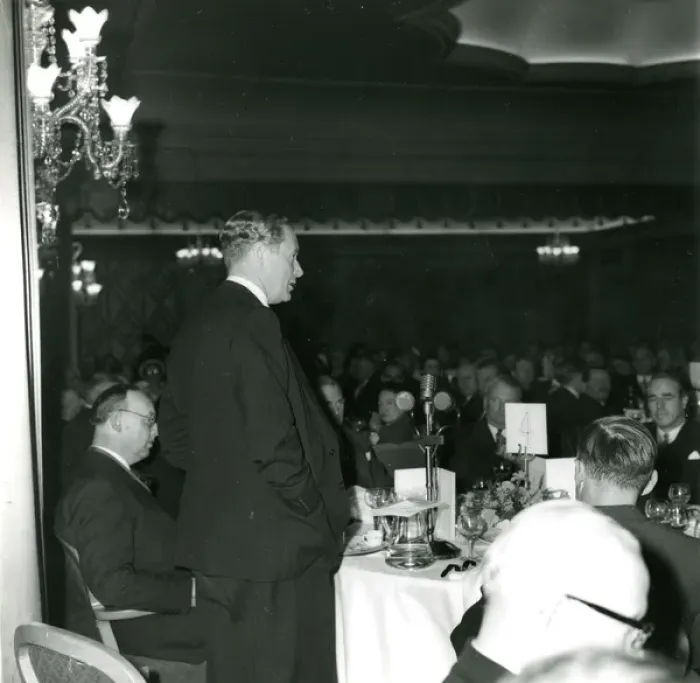 Framed Print : Duncan Sandys, Minister of Aviation delivers his speech ?