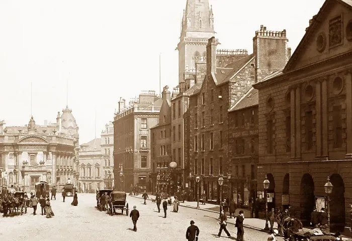 Framed Print : Dundee High Street, Scotland Framed Print : Dundee High Street, Scotland