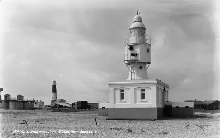 Framed Print : Dungeness Foghorn and Lighthouse
