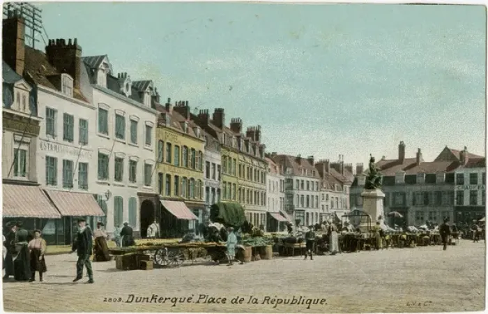 Framed Print : Dunkirk, France - Place de la Republique Framed Print : Dunkirk, France - Place de la Republique