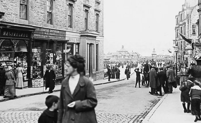 Framed Print : Dunoon Argyll Street probably 1920s Framed Print : Dunoon Argyll Street probably 1920s