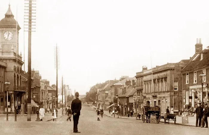 Framed Print : Dunstable High Street early 1900s Framed Print : Dunstable High Street early 1900s