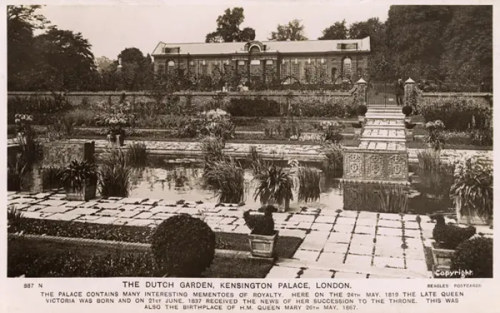 Framed Print : Dutch Garden, Kensington Palace, London Framed Print : Dutch Garden, Kensington Palace, London