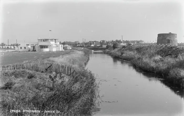 Framed Print : Dymchurch Landscape Framed Print : Dymchurch Landscape