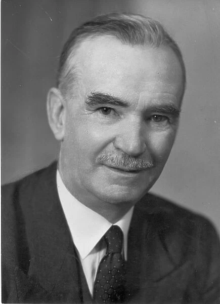 E T Jones CB - RAeS President (1956-1957)