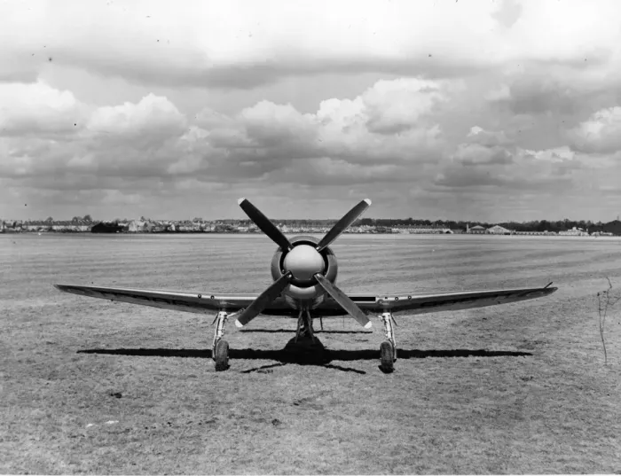 Framed Print : An early Hawker Sea Fury X TF906 Framed Print : An early Hawker Sea Fury X TF906