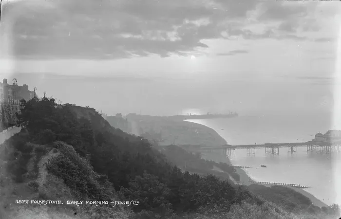 Framed Print : Early Morning in Folkestone Framed Print : Early Morning in Folkestone