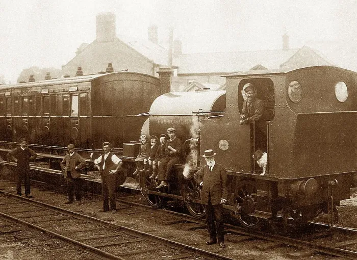 Framed Print : Easingwold Railway Station, early 1900s Framed Print : Easingwold Railway Station, early 1900s