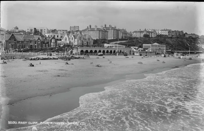 Framed Print : East Cliff, Bournemouth Framed Print : East Cliff, Bournemouth