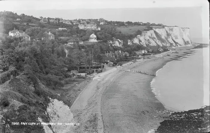 Framed Print : East Cliff at St. Margaret's Bay