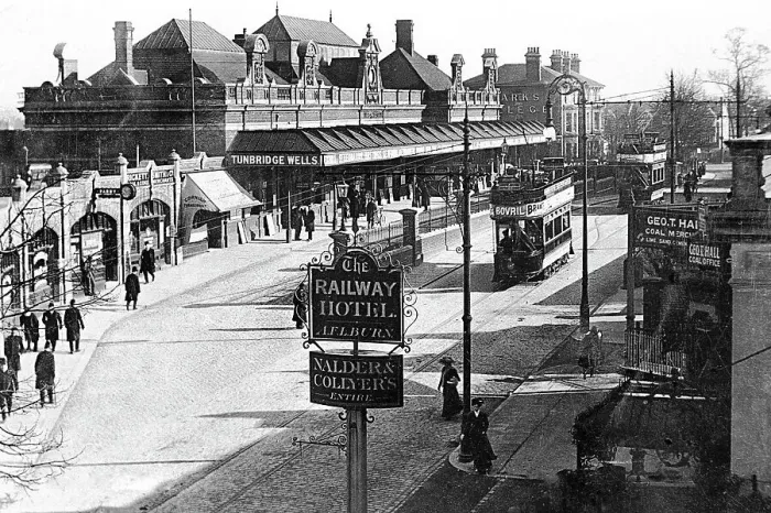 Framed Print : East Croydon Railway Station early 1900s Framed Print : East Croydon Railway Station early 1900s