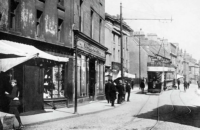 Framed Print : East Port Street, Dunfermline early 1900's