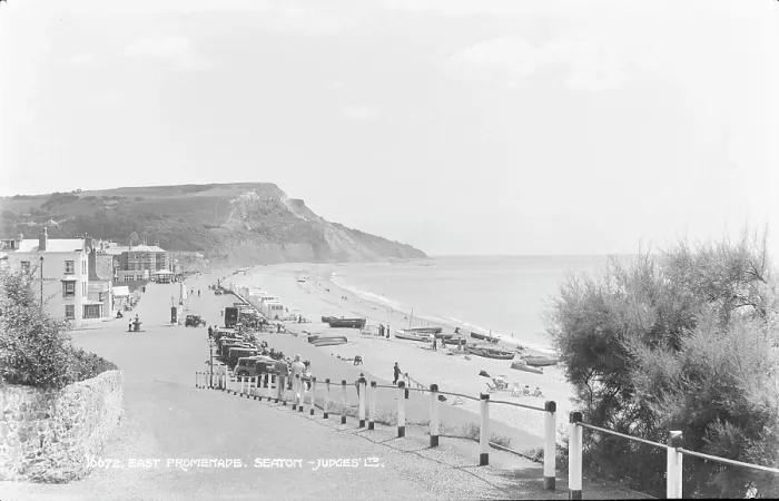 Framed Print : East Promenade, Seaton Framed Print : East Promenade, Seaton