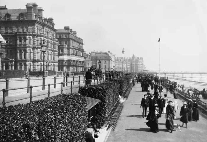 Framed Print : Eastbourne 1901 Framed Print : Eastbourne 1901