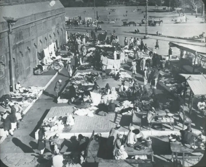 Framed Print : Eastern Bazaar in Cairo Framed Print : Eastern Bazaar in Cairo