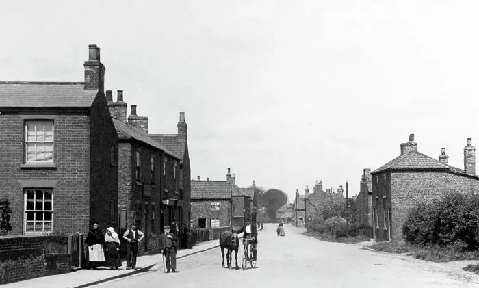 Framed Print : Eastoft Road, Crowle