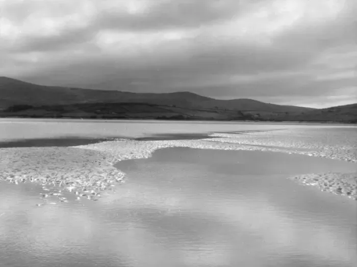Framed Print : THE EBBING TIDE Framed Print : THE EBBING TIDE