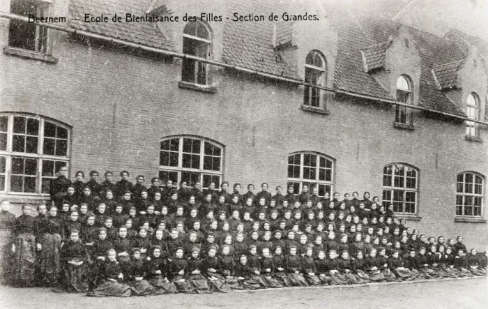 Framed Print : Ecole de Bienfaisance, Beernem - Older Girls Framed Print : Ecole de Bienfaisance, Beernem - Older Girls