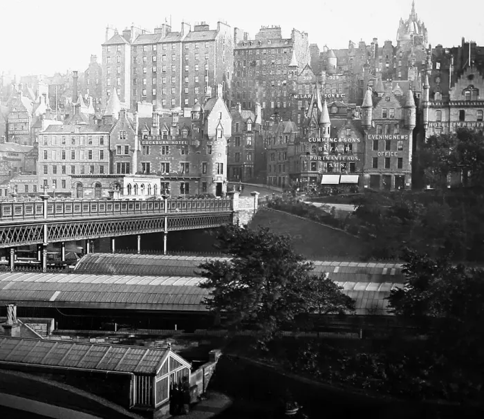 Framed Print : Edinburgh Old Town, Victorian period Framed Print : Edinburgh Old Town, Victorian period