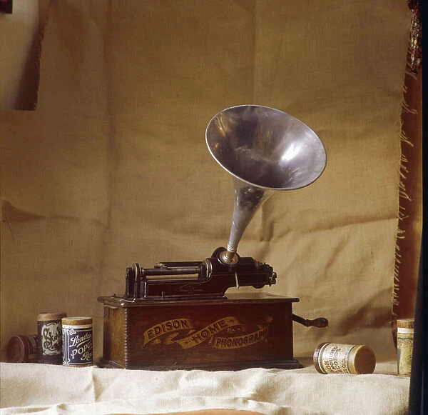 Edison Phonograph. An early Edison phonograph