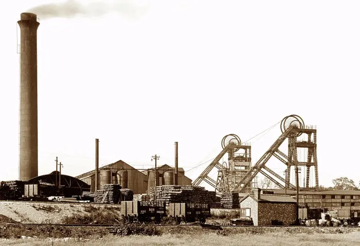 Framed Print : Edlington Colliery, early 1900s Framed Print : Edlington Colliery, early 1900s