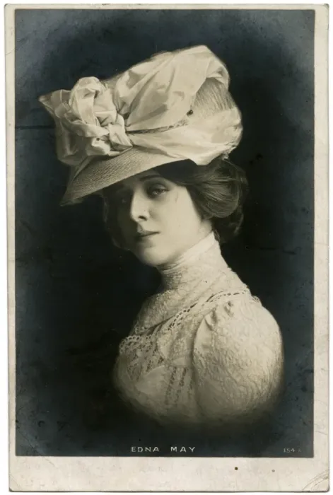 Framed Print : Edna May (1878 1948), Actress, wearing a large hat Date: 1905 Framed Print : Edna May (1878 1948), Actress, wearing a large hat Date: 1905
