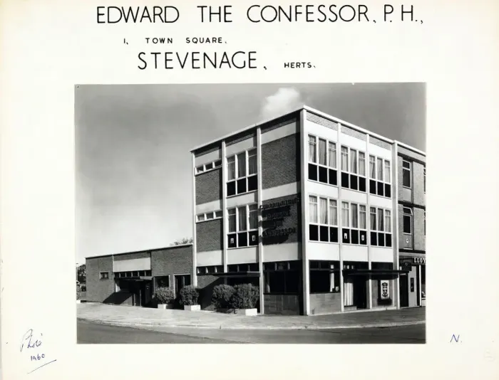 Framed Print : Edward The Confessor PH, Stevenage, Hertfordshire Framed Print : Edward The Confessor PH, Stevenage, Hertfordshire
