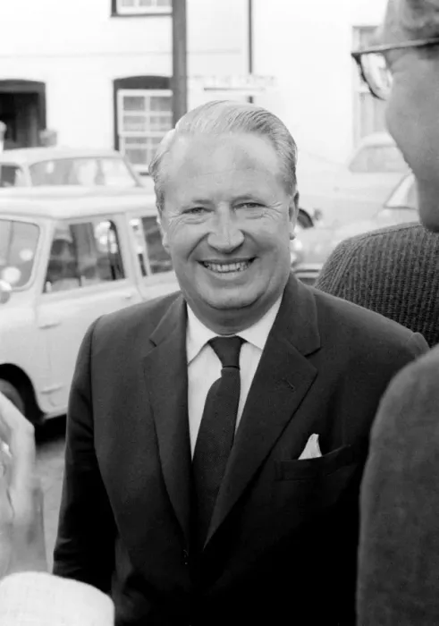 Framed Print : Edward Heath at the Aldeburgh Festival Framed Print : Edward Heath at the Aldeburgh Festival