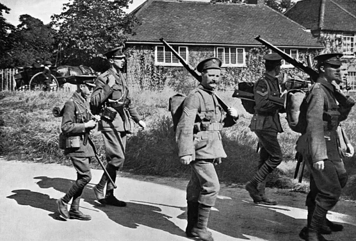 Framed Print : Edward, Prince of Wales joins army at start of World War I Framed Print : Edward, Prince of Wales joins army at start of World War I