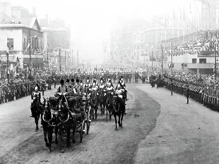 Framed Print : Edward VII Coronation Procession, London in 1902 Framed Print : Edward VII Coronation Procession, London in 1902