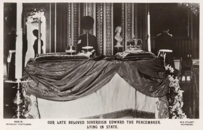 Framed Print : Edward VII lying in state Framed Print : Edward VII lying in state