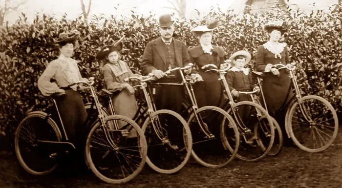 Framed Print : An Edwardian family with their bicycles, early 1900s Framed Print : An Edwardian family with their bicycles, early 1900s