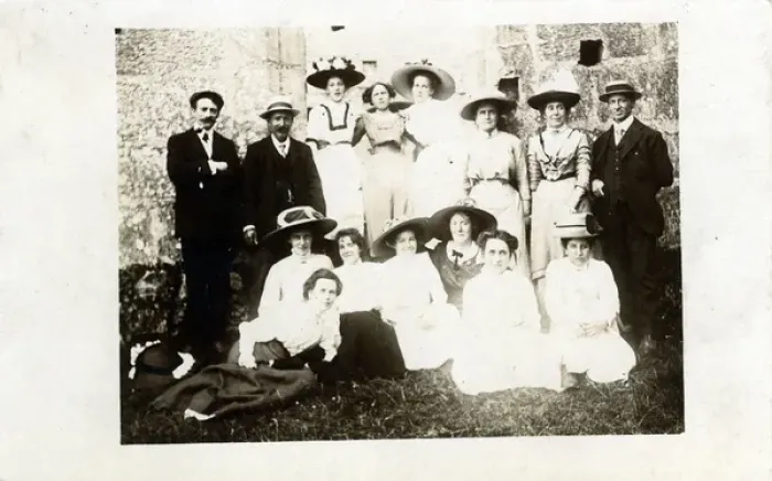 Framed Print : Edwardian Group, Bodiam Castle, Sussex Framed Print : Edwardian Group, Bodiam Castle, Sussex