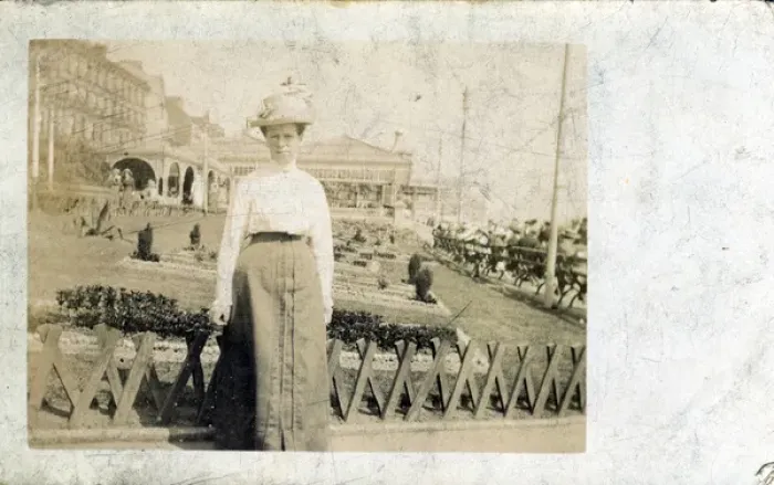 Framed Print : Edwardian Lady at the Spa, Bridlington, Yorkshire Framed Print : Edwardian Lady at the Spa, Bridlington, Yorkshire