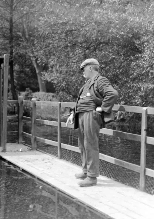 Framed Print : Edwardian man by pool at Ellesmere, Shropshire Framed Print : Edwardian man by pool at Ellesmere, Shropshire