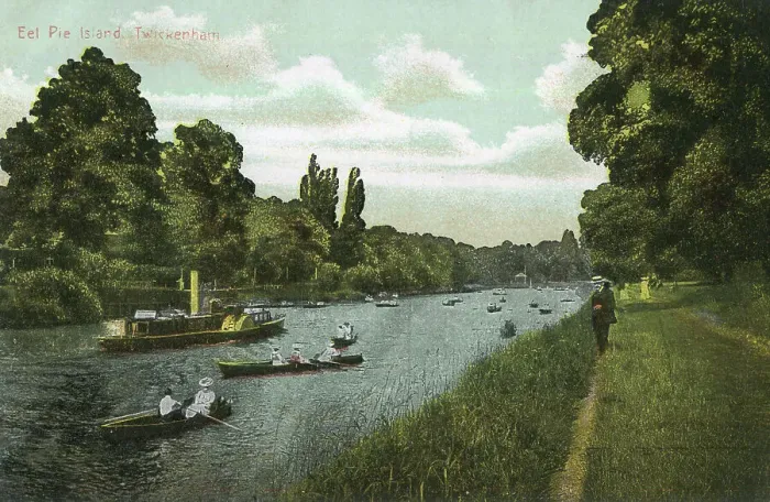 Framed Print : Eel Pie Island, Twickenham, SW London Framed Print : Eel Pie Island, Twickenham, SW London