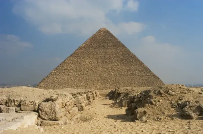 Framed Print : Egypt. The Great Pyramid of Giza, called the Pyramid of Khuf Framed Print : Egypt. The Great Pyramid of Giza, called the Pyramid of Khuf