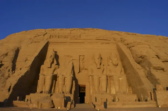 Framed Print : Egyptian art. Great Temple of Ramses II. Four colossal statu Framed Print : Egyptian art. Great Temple of Ramses II. Four colossal statu