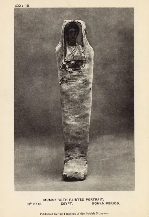 Framed Print : Egyptian Mummy in British Museum, London - Young adult man Framed Print : Egyptian Mummy in British Museum, London - Young adult man
