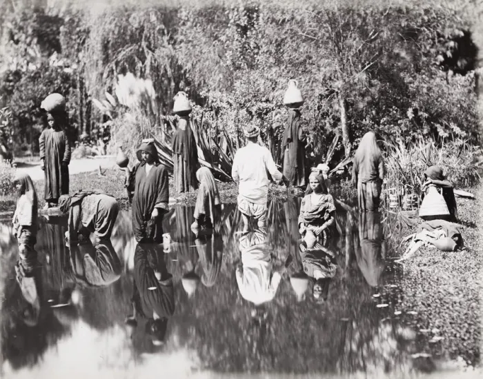 Framed Print : Egyptian people filling water jars, Egypt Framed Print : Egyptian people filling water jars, Egypt