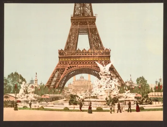 Framed Print : Eiffel Tower and fountain, Exposition Universal, 1900, Paris Framed Print : Eiffel Tower and fountain, Exposition Universal, 1900, Paris