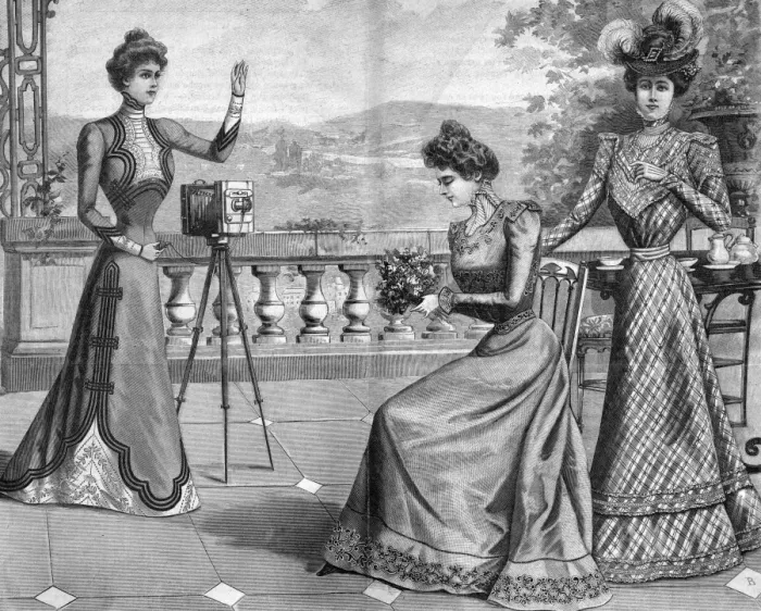 Framed Print : Elegant Women Photoing Framed Print : Elegant Women Photoing