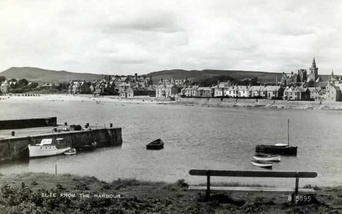 Framed Print : Elie, Fife, Scotland - viewed from the Harbour Framed Print : Elie, Fife, Scotland - viewed from the Harbour