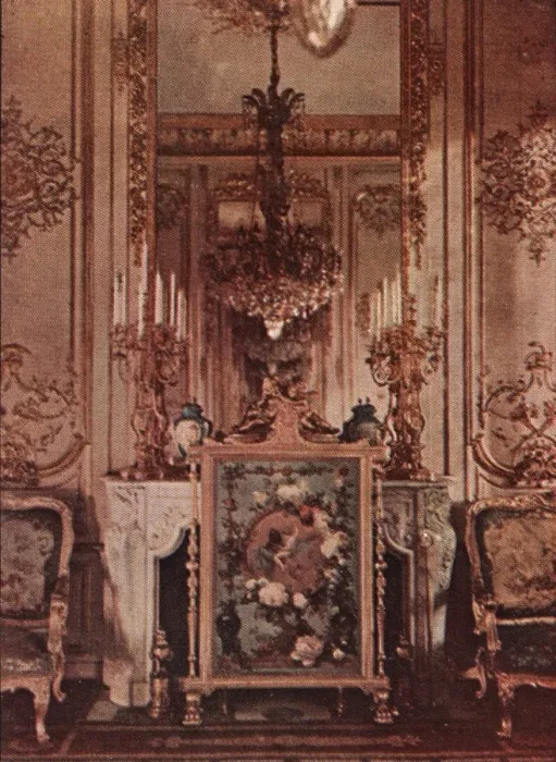 Framed Print : Elysee Palace - detail of salon d Hemicycle Framed Print : Elysee Palace - detail of salon d Hemicycle