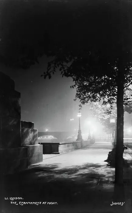 Framed Print : The Embankment at Night Framed Print : The Embankment at Night