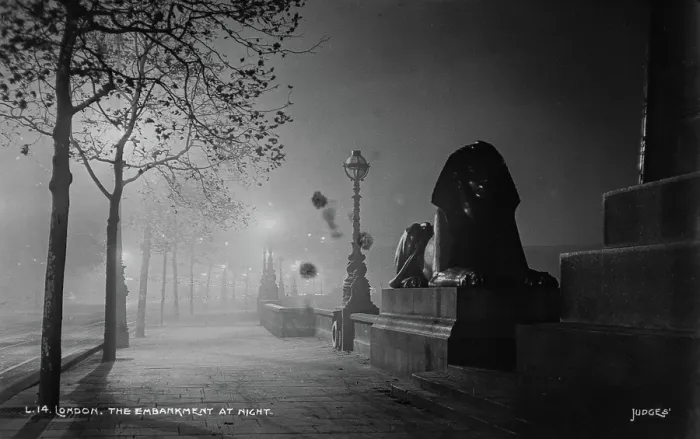 Framed Print : The Embankment at Night Framed Print : The Embankment at Night