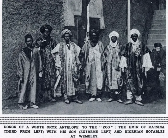 Framed Print : The Emir of Katsina (seen third from left), his son (far left Framed Print : The Emir of Katsina (seen third from left), his son (far left